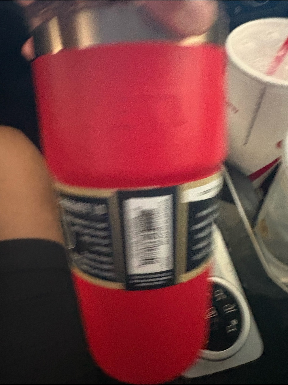 Yeti 20 oz Rambler Cup in Bright Red NWTS - Picture 4 of 9